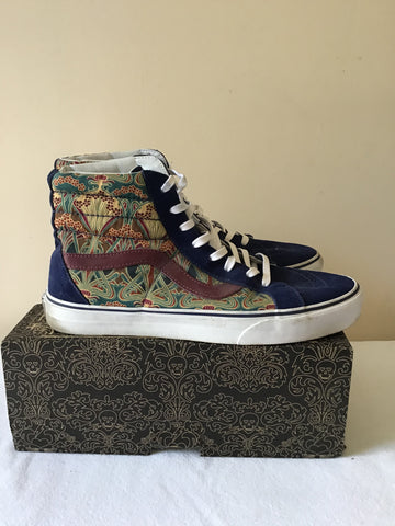 VANS NAVY BLUE & MULTICOLOURED HIGH TOP SKATEBOARD SHOE SIZE 9.5/43