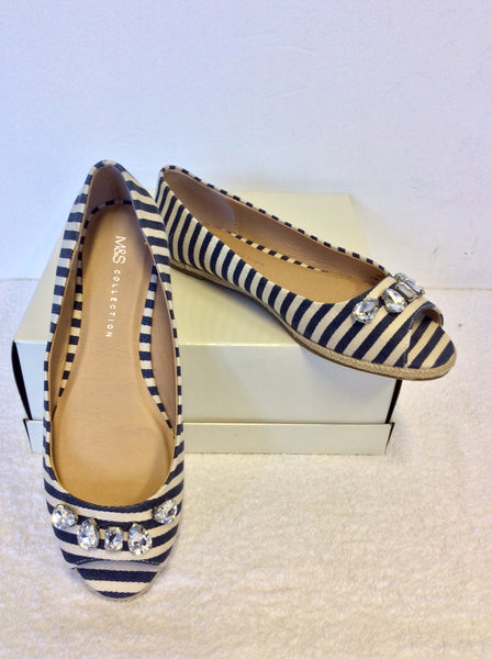 BRAND NEW MARKS & SPENCER BLUE & CREAM STRIPE OPEN TOE PUMPS SIZE 6/39