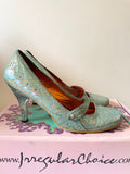 IRREGULAR CHOICE TURQUOISE & GOLD PAISLEY PRINT PERSPEX HEELS SIDE 7/40