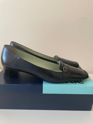 BERTIE BLACK LEATHER HEELED COURT SHOES SIZE 5/38
