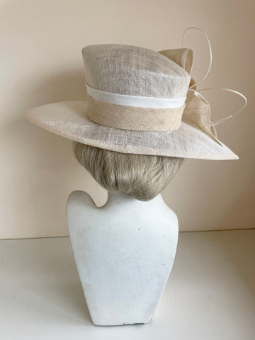 MADOX IVORY SHAPED BRIM FORMAL HAT WITH BOW AND COIL DETAILING