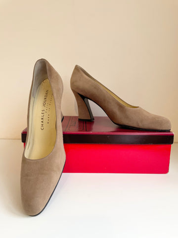 CHARLES JOURDAN PARIS TAUPE SUEDE SHAPED HEEL COURT SHOES SIZE 4/37