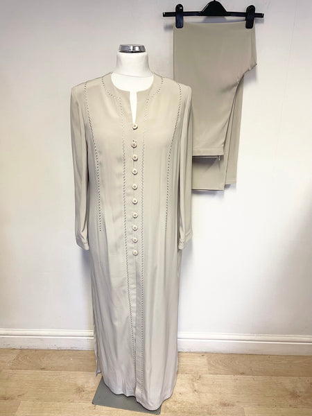 FRANK USHER BEIGE LONG DUSTER COAT, SLEEVELESS TOP & TROUSER SUIT SIZE 14