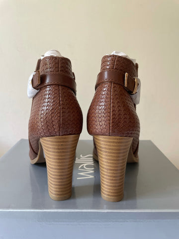 BRAND NEW WALLIS ALICANTE TAN HEELED ANKLE BOOTS SIZE 5/38