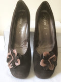 GABOR BROWN SUEDE FLOWER TRIM WEDGE HEELS SIZE 6/39