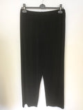 CHICO’S TRAVELERS BLACK STRETCH JACKET & TROUSER LEISURE SUIT SIZE 2 / M