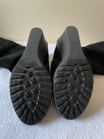 MISS KG/ KURT GEIGER BLACK SUEDE WEDGE HEEL KNEE LENGTH BOOTS SIZE 4/37