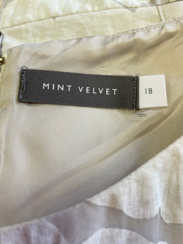 MINT VELVET GREY & WHITE FLORAL PRINT SLEEVELESS SHIFT DRESS SIZE 18