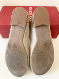 MARCO TOZZI GABBY PALE GOLD METALLIC BOW TRIM FLATS SIZE 5/38