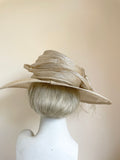 HAT STUDIO CREAM METALLIC BOW & IVORY FEATHER TRIM FORMAL HAT