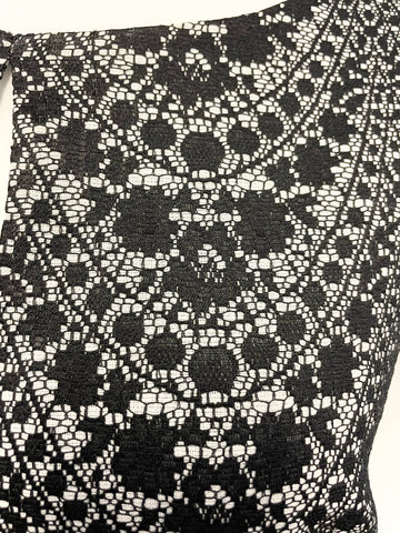 MONSOON BLACK & WHITE LACE PRINT PENCIL DRESS SIZE 18