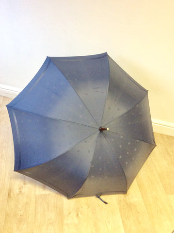 VINTAGE BURBERRYS BLUE & MAHOGANY WOODEN HANDLE UMBRELLA