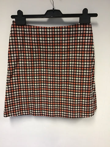 HOBBS CORAL,PEACH,BLACK & WHITE SPOT LAMBSWOOL MINI SKIRT SIZE 10
