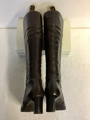 MARCO TOZZI  DARK BROWN LEATHER KNEE LENGTH BOOTS SIZE 4/37