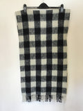 HOBBS BLACK & WHITE CHECK WRAP/ SCARF