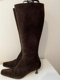 HOBBS DARK BROWN SUEDE KNEE LENGTH HEELED BOOTS SIZE 6/39