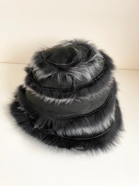 KARL DONOGHUE BLACK REVERSIBLE SHEARLING LAMBSKIN FUR LINED BUCKET HAT ONE SIZE