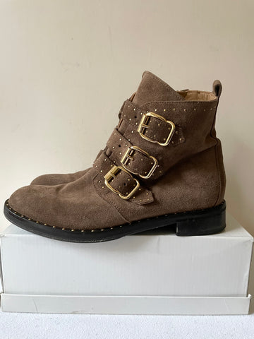 DANIEL BROWN SUEDE BUCKLE & STUD TRIM ANKLE BOOTS SIZE 4/37