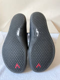 VIVOBAREFOOT BLACK LEATHER ELASTICATED STRAP COMFORT FLATS SIZE 7/40 WIDE FIT