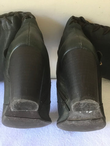 CLARKS DARK GREEN LEATHER LACE UP  & BUCKLE TRIM KNEE LENGTH BOOTS SIZE 5/38