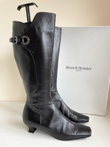 BRAND NEW RUSSELL & BROMLEY PUCCI BLACK LEATHER KNEE LENGTH BOOTS SIZE 5/38