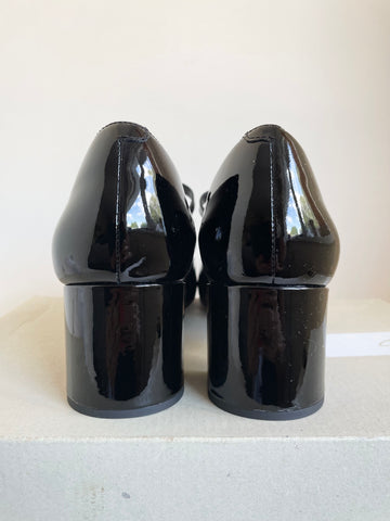 BRAND NEW CLARKS BLACK PATENT LEATHER T BAR HEELS SIZE 8/42
