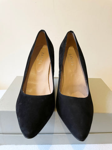 DANIEL BLACK SUEDE LEATHER SOLE HEELS SIZE 7/40