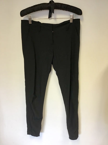 PRADA BLACK CAPRI PANTS WITH ZIP TRIMS SIZE 38 UK 10