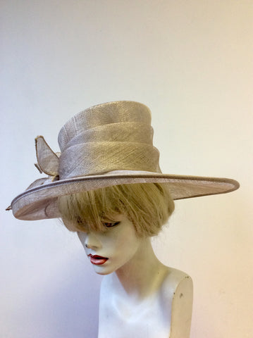 PRESEN OF BARCELONA OYSTER BEIGE BOW TRIM WIDE BRIM HAT