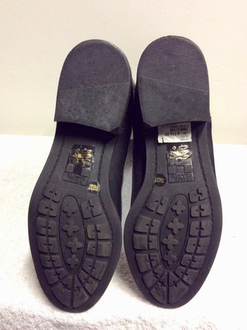 BRAND NEW VINCE CAMUTO BLACK KNEE LENGTH FLAT BOOTS SIZE 4/37