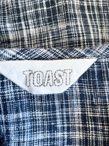 TOAST NAVY BLUE & WHITE WEAVE LINEN SHORT SLEEVE TOP SIZE M