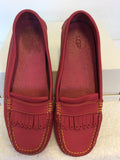 UGG FUSHIA PINK LEATHER LOAFER FLATS SIZE 6.5/39.5