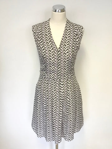 REISS TIA IVORY,BLACK  & PURPLE CHEVRON PRINT SLEEVELESS SILK FIT & FLARE DRESS SIZE 8