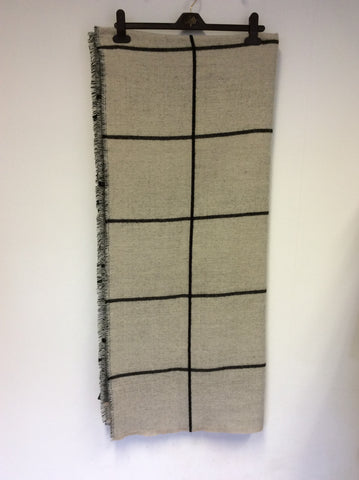BRAND NEW ZARA REVERSIBLE BLACK,GREY & CREAM KNIT WRAP