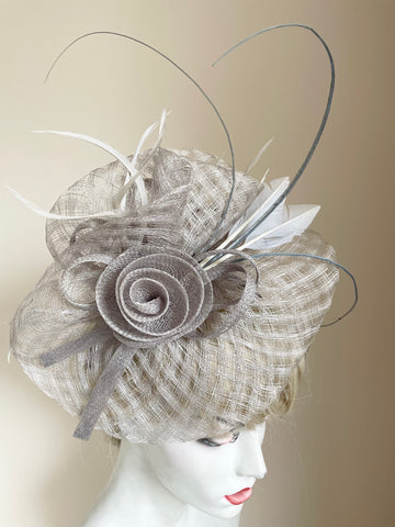 TAILOR MADE LIGHT GREY FLOWER,FEATHER & STICK TRIM FASCINATOR ON SATIN HEADBAND