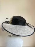 BRAND NEW ROSE BELINDA BLACK & IVORY DOUBLE BRIM BOW & FEATHER TRIM FORMAL HAT