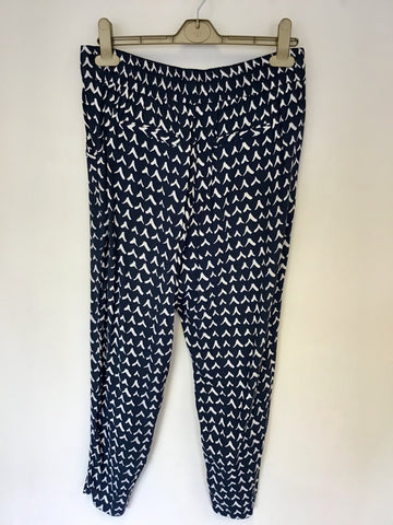 RCA FOR MONSOON NAVY & WHITE PRINT TROUSERS SIZE 10