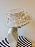 BRAND NEW MAX & ELLIE WHITE COIL & FEATHER TRIM  FORMAL HAT