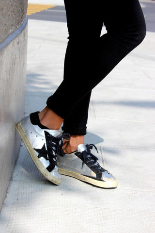 BRAND NEW GOLDEN GOOSE SUPERSTAR SILVER METALLIC & BLACK SUEDE TRIM TRAINERS SIZE 7.5/41 BUT FIT UK 7