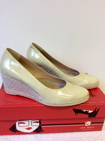 JOSE SAENZ BEIGE PATENT LEATHER WEDGE HEELS SIZE 4/37