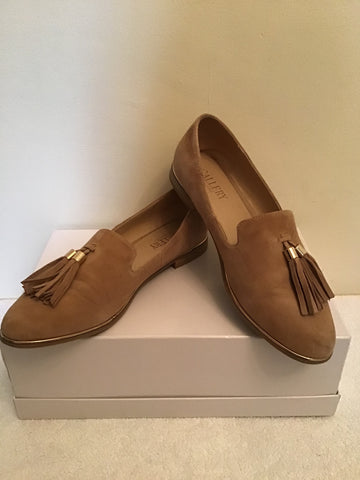 GALLERY BEIGE SUEDE TASSEL TRIM LOAFERS SIZE 6/39