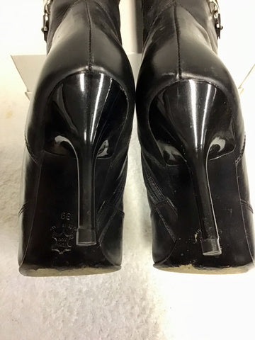KAREN MILLEN BLACK LEATHER & HORSE BIT TRIM BOOTS SIZE 6/39