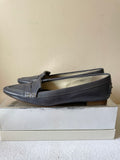 TODS PETROL BLUE/GREY LEATHER POINTED TOE LOAFERS SIZE 6..5/39.5