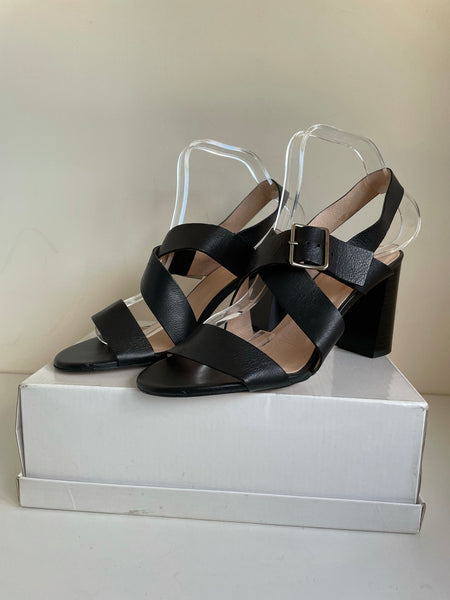 BRAND NEW OFFICE BLACK LEATHER BLOCK HEEL SANDALS SIZE 7.5/41