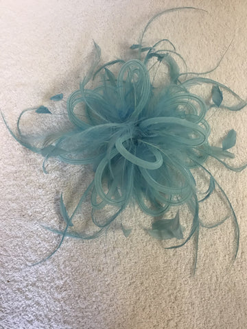 TAILOR MADE TURQUOISE FLOATING FEATHERS & MESH COILS FASCINATOR