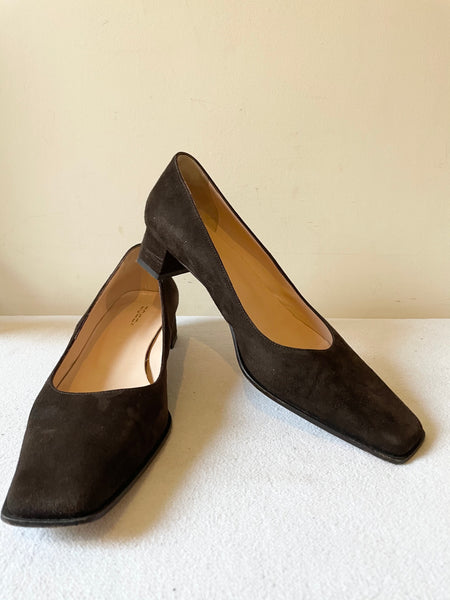 HOBBS BROWN SUEDE LOW HEEL COURT SHOES SIZE 6/39 – Whispers Dress