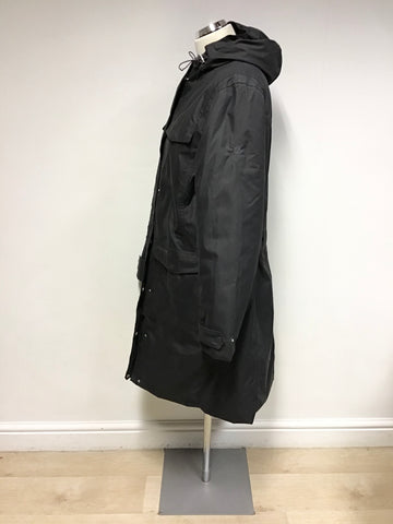 CRAGHOPPERS DARK GREY HOODED WATERPROOF & WINDPROOF COAT SIZE 16