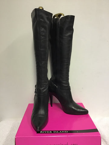 RIVER ISLAND BLACK LEATHER & SYNTHETIC BUCKLE TRIM KNEE LENGTH BOOTS SIZE 7/40