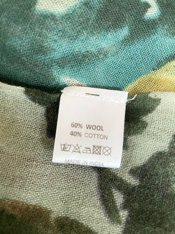 UN BRANDED GREEN FLORAL PRINT WOOL & COTTON BLEND SCARF/WRAP