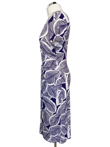 HOBBS PURPLE & WHITE LEAF PRINT SHORT SLEEVE STRETCH JERSEY DRESS SIZE 12